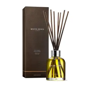 Re-Charge Black Pepper Aroma Reeds 150Ml Molton Brown αρώματα για το Σπιτι Αρωματικά Χώρου